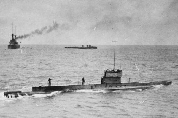 The RAN’s two submarines, the AE1 and AE2