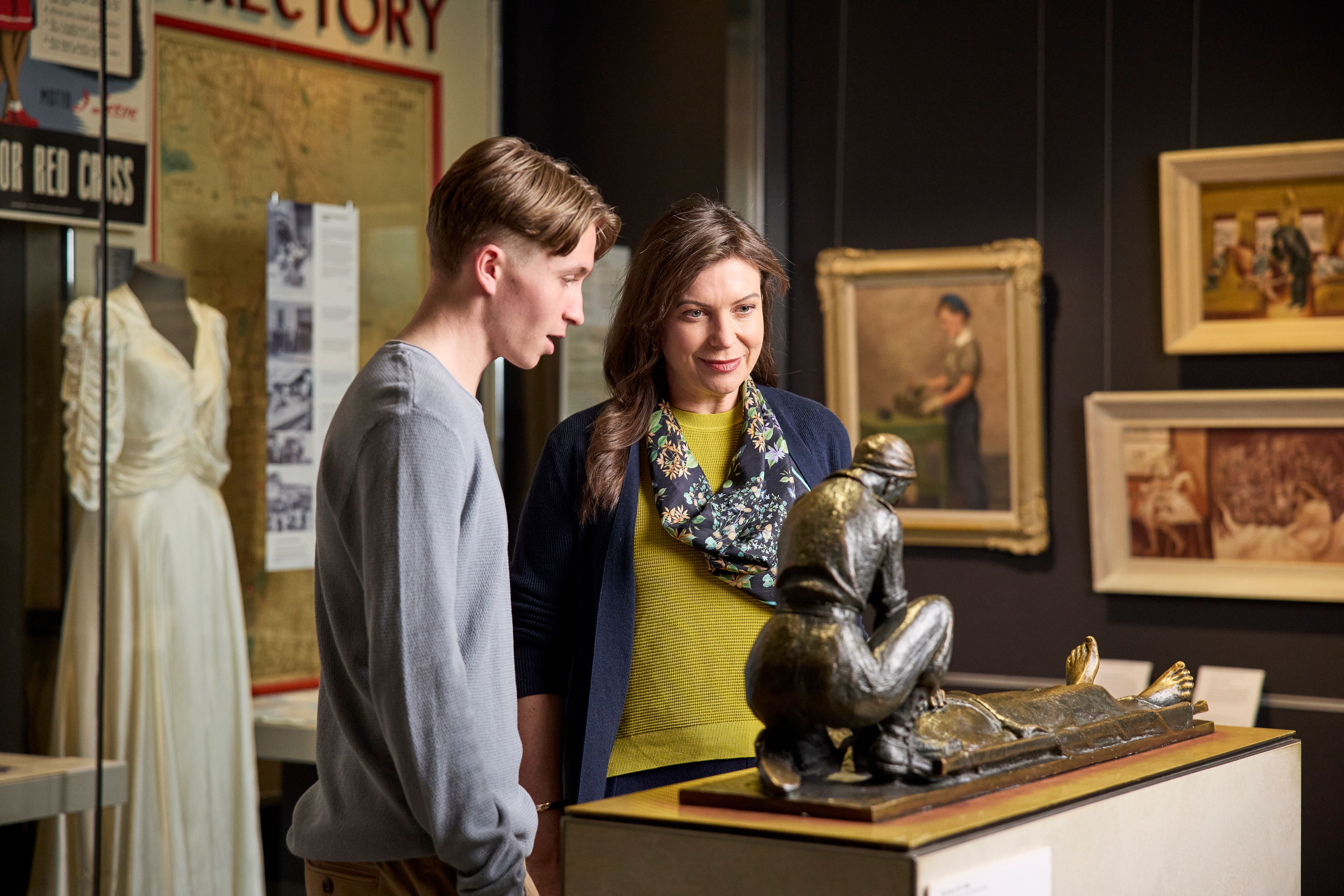 Visitors in the Second World War gallery