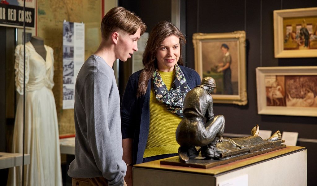 Visitors in the Second World War gallery