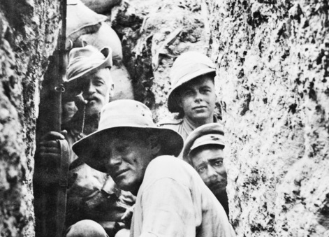 Trooper Yeates and other soldiers in a Gallipoli trench