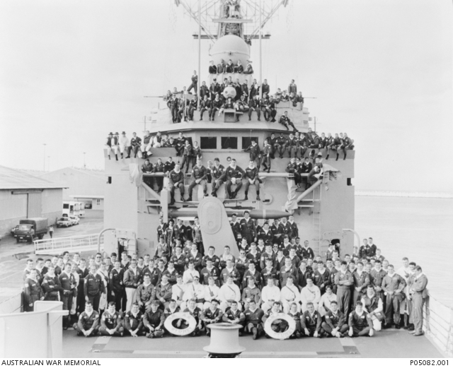 HMAS Sydney IV crew February 1991.