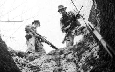 Photographer: John Fairley, June 1970 5716285 Lance Corporal Alan Henry Leivers of Melville, WA (left), and of A Company, 7th Battalion, The Royal Australian Regiment (7RAR), and 44766 Lance Corporal Kenneth Montague Page,