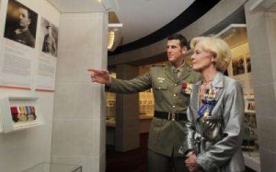 Governor-General officially opens the Memorial's Hall of Valour
