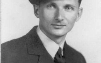 Second World War portrait of 36094 Flying Officer Kevin Wakefield