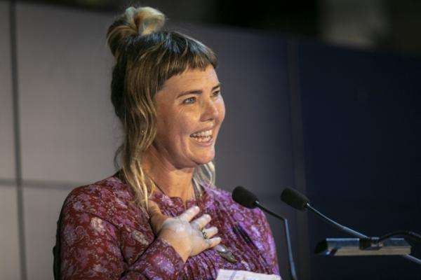 Natalie Duncan accepting the 2019 Napier Waller Art Prize