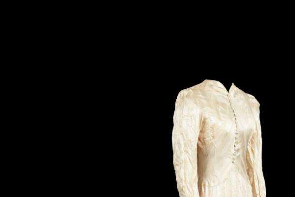 wedding dress