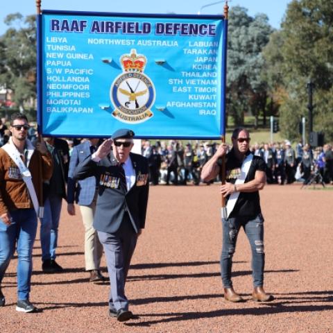 veterans march