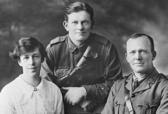 Artist Frances Vida Lahey with two of her brothers, Noel and Romeo, during the war.
