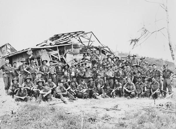 Group photo of Australian infantrymen