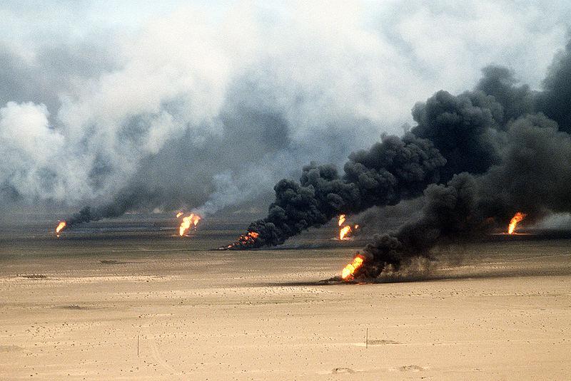 Kuwaiti oil wells burn