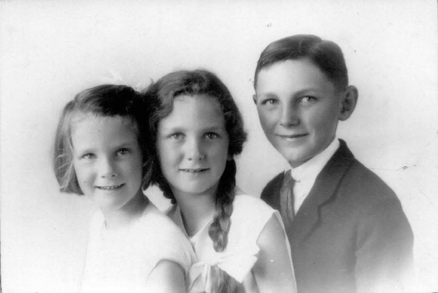 Elliott children