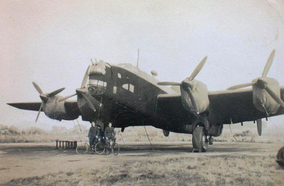 Halifax bomber with crew on bikes (aircrew remembered)