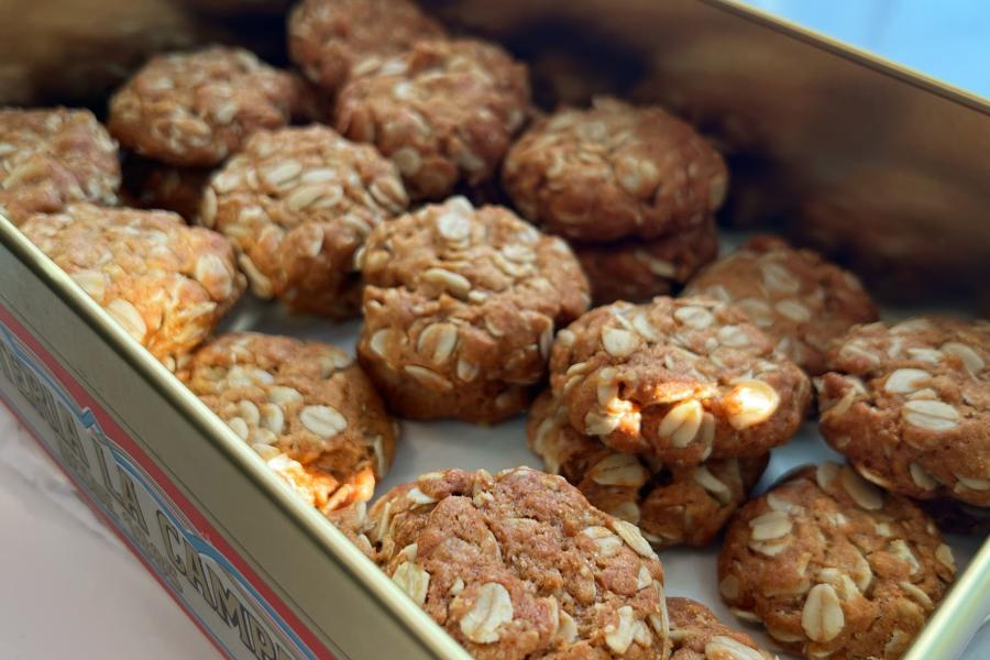 a tin of anzac biscuits