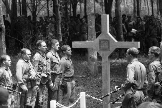 Denis Gibbons, Long Tan Cross ceremony, 18 August 1969 (P04665.811)