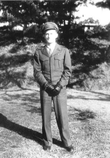 VX142069 Captain Norman James Sparnon in Japan c1945. (PR04750)