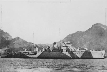HMAS Parramatta in camouflage c.1941