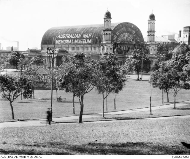 Black and white photograph of the outside of the Australian War Memorial Museum