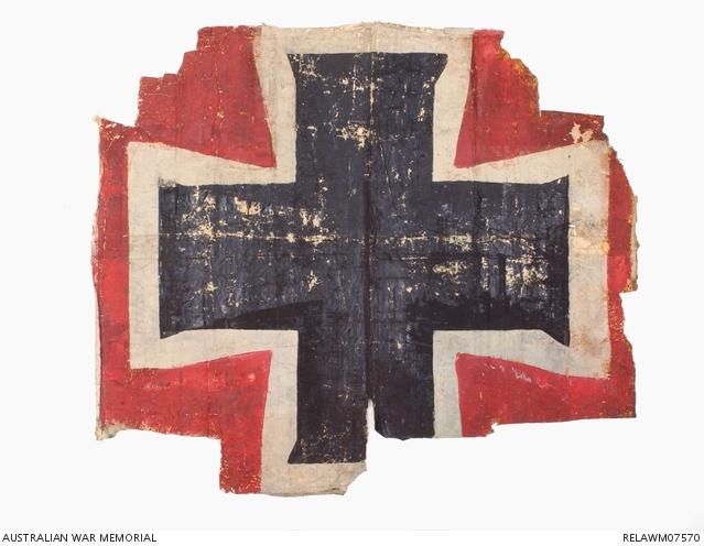 Painted German cross on wing fabric : Baron Manfred von Richthofen, Geschwader 1, German Air Service