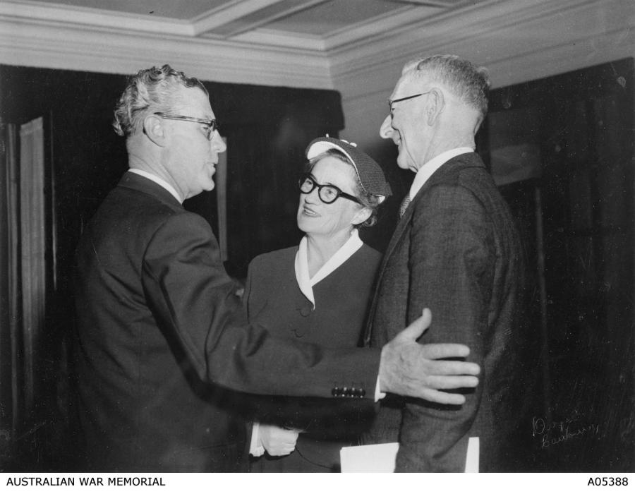 Tasman Heyes talking with Charles E.W. Bean and his wife Effie