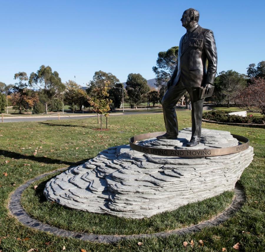 Sir John Monash sulpture